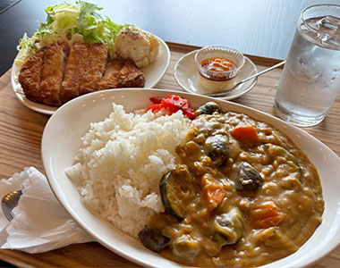 夕食